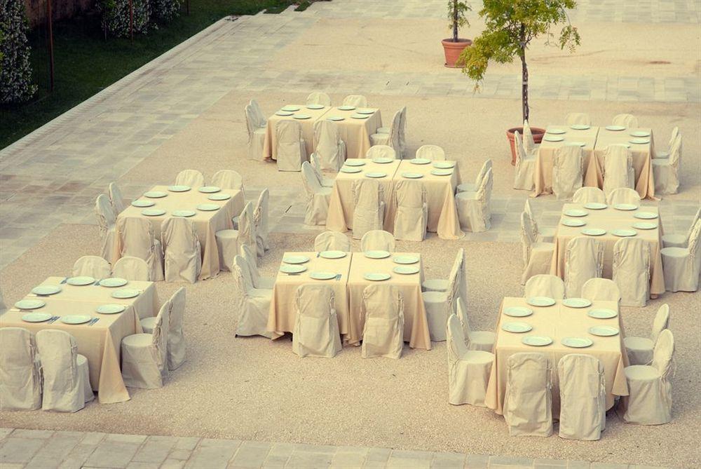 Relais Albergo I Luoghi Di Pitti Altamura Bagian luar foto