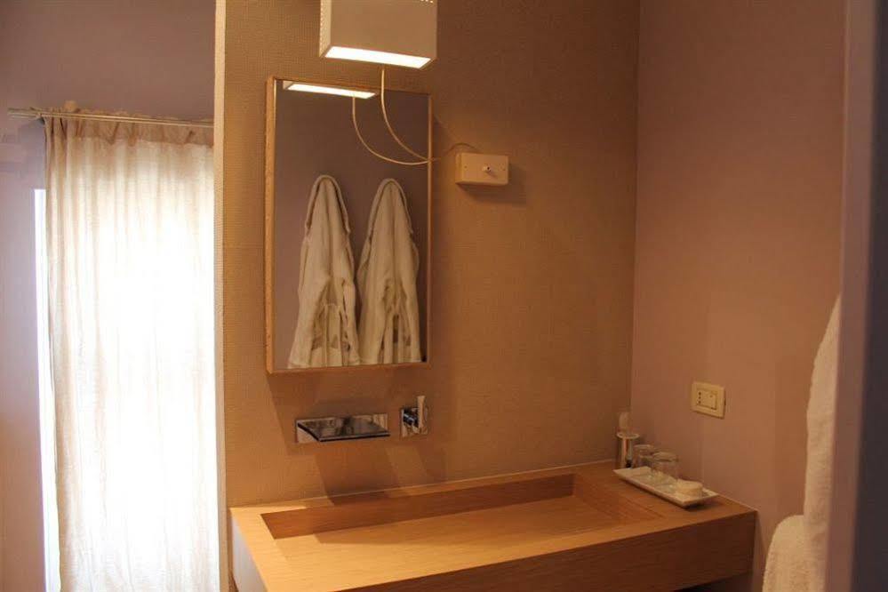 Relais Albergo I Luoghi Di Pitti Altamura Bagian luar foto